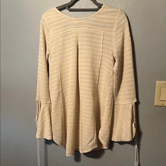 Umgee Cream Tunic with Drawstring Accents - Picture 5 of 5